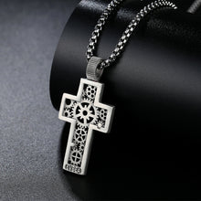 Chargez l'image dans la visionneuse de la galerie, Gear Cross Pendant