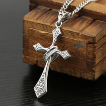 Cargar imagen en el visor de la galería, Retro Cross Pendant Necklace for Men
