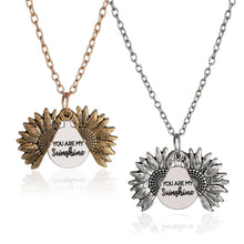 Chargez l'image dans la visionneuse de la galerie, Sunflower Necklace