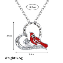 Laden Sie das Bild in den Galerie-Viewer. Women's Heart And Bird Necklace