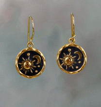Lataa kuva Galleria-katseluun, Retro Sun And Moon Necklace Earrings