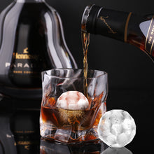 Lataa kuva Galleria-katseluun, 6 Hole Large Sphere Whiskey Ice Tray Mold with Lid