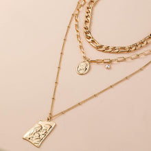 Laden Sie das Bild in den Galerie-Viewer. Women's Gold-Plated Exquisite Pendant Necklace