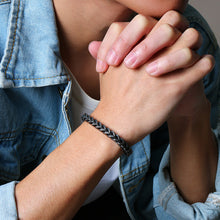 Cargar imagen en el visor de la galería, Stylish Stainless Steel Chain Bracelet for Men