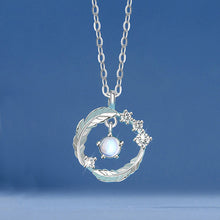 Laden Sie das Bild in den Galerie-Viewer. S925 Sterling Silver Feather Necklace