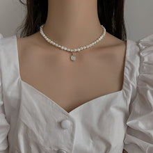 Lataa kuva Galleria-katseluun, Pearl Necklace for Women