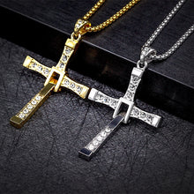 Laden Sie das Bild in den Galerie-Viewer. Men's Cross Pendant Necklace