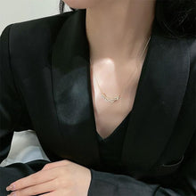 Lataa kuva Galleria-katseluun, Fodable Rotating Unique Designs Lucky Fortune Choker Necklace For Women Girls Jewelry