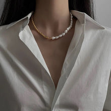 Lataa kuva Galleria-katseluun, Pearl Necklace for Women