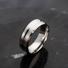 Lataa kuva Galleria-katseluun, 8MM Mens Stainless Steel Finger Ring