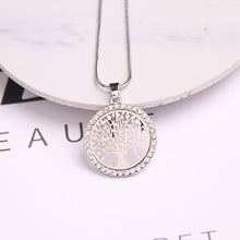 Lataa kuva Galleria-katseluun, Tree Of Life Necklace &amp; Earrings Set