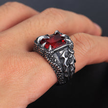 Lataa kuva Galleria-katseluun, Men's Vintage Crystal Dragon Claw Ring