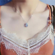 Chargez l'image dans la visionneuse de la galerie, 👑 S925 Sterling Silver Beating Heart Crown Necklace
