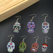 Cargar imagen en el visor de la galería, Halloween Acrylic Skull Pendant Earrings