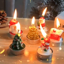 Laden Sie das Bild in den Galerie-Viewer. Christmas Candles(3Pcs)