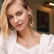 Lataa kuva Galleria-katseluun, Fodable Rotating Unique Designs Lucky Fortune Choker Necklace For Women Girls Jewelry
