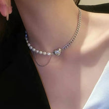 Lataa kuva Galleria-katseluun, Pearl Necklace for Women