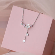 Lataa kuva Galleria-katseluun, Cute Crystal Cherry Blossom Necklace For Women And Girls