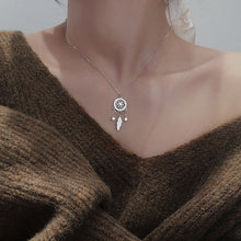 Laden Sie das Bild in den Galerie-Viewer. 【Free Shipping】S925 Sterling Silver "Dreamcatcher" Crystal Necklace