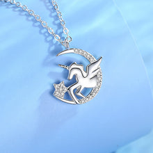 Lataa kuva Galleria-katseluun, Star And Moon Unicorn Necklace