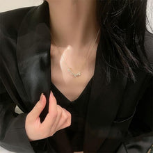 Lataa kuva Galleria-katseluun, Fodable Rotating Unique Designs Lucky Fortune Choker Necklace For Women Girls Jewelry