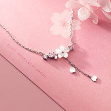 Lataa kuva Galleria-katseluun, Cute Crystal Cherry Blossom Necklace For Women And Girls