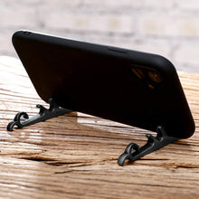 Laden Sie das Bild in den Galerie-Viewer. 3-in-1 Tool (Bottle Opener, Phone Holder, Magnetic Keychain)