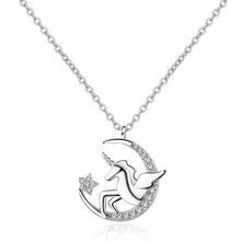 Lataa kuva Galleria-katseluun, Star And Moon Unicorn Necklace