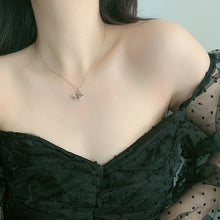Lataa kuva Galleria-katseluun, Star And Moon Unicorn Necklace