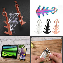 Laden Sie das Bild in den Galerie-Viewer. 3-in-1 Tool (Bottle Opener, Phone Holder, Magnetic Keychain)