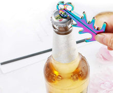 Laden Sie das Bild in den Galerie-Viewer. 3-in-1 Tool (Bottle Opener, Phone Holder, Magnetic Keychain)