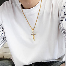 Laden Sie das Bild in den Galerie-Viewer. Jesus Cross Pendant Necklace