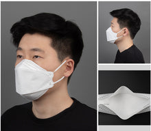 Laden Sie das Bild in den Galerie-Viewer. 10-50Pcs KF94 Comfortable Fish Type Mask(White&amp;Black)