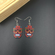 Cargar imagen en el visor de la galería, Halloween Acrylic Skull Pendant Earrings