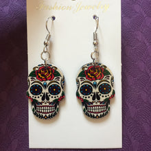 Cargar imagen en el visor de la galería, Halloween Acrylic Skull Pendant Earrings