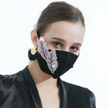 Cargar imagen en el visor de la galería, Reusable 3D Leaf Design Comfortable Face Mask